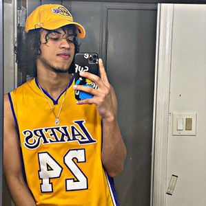 Meet your Posher, Williams